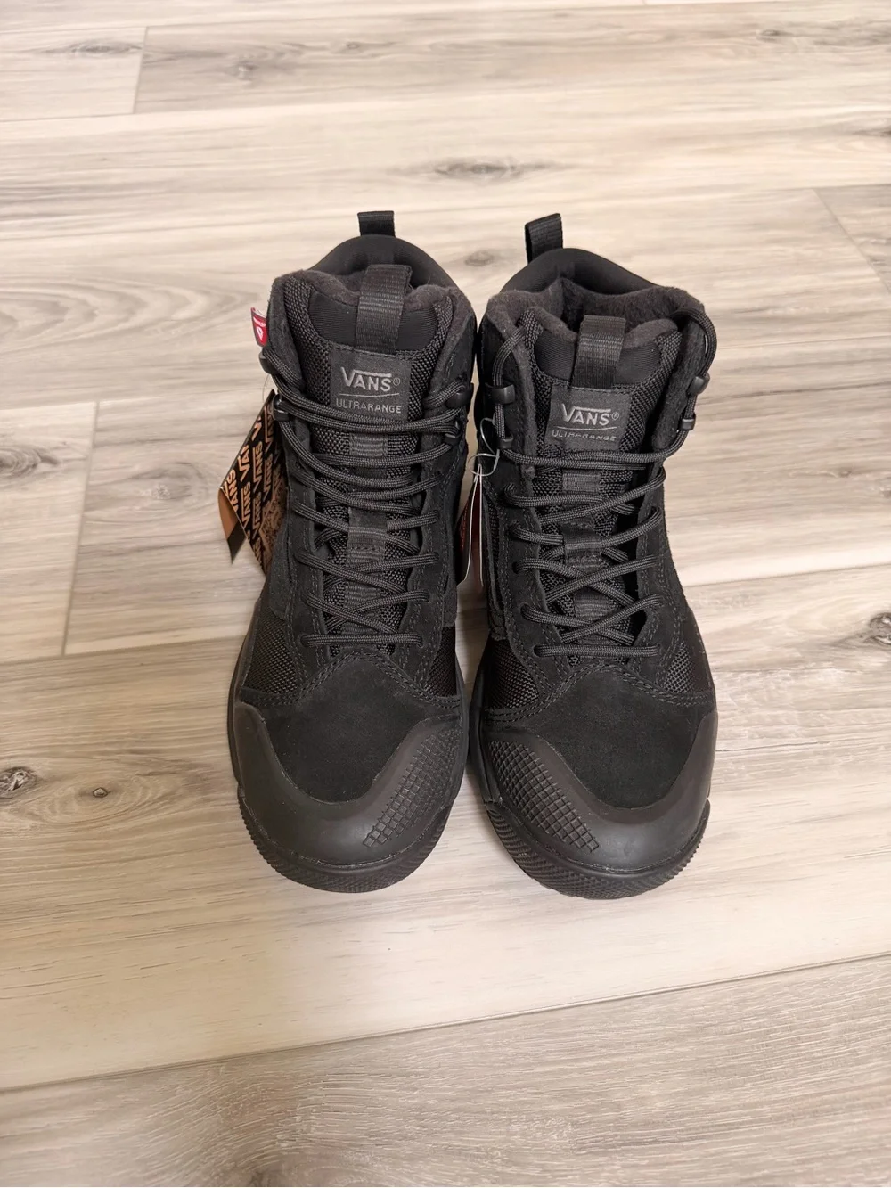 Vans UltraRange EXO Hi MTE-1 HydroGuard Primaloft Boots NWT Women’s 7.5